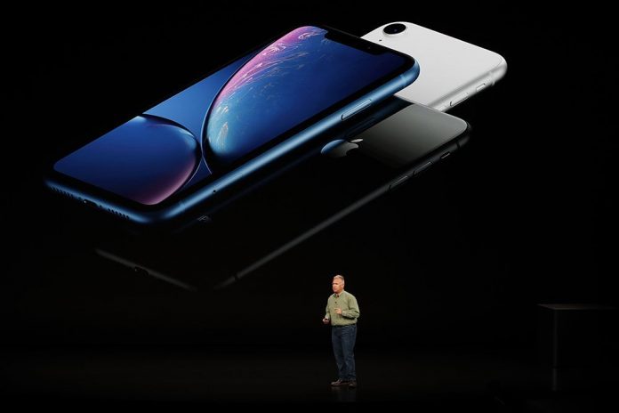 Apple, iPhone XS, iPhone Xs Plus, iPhone Xr ve Apple Watch Series 4‘ün teknik özelliklerini ve fiyatını duyurdu